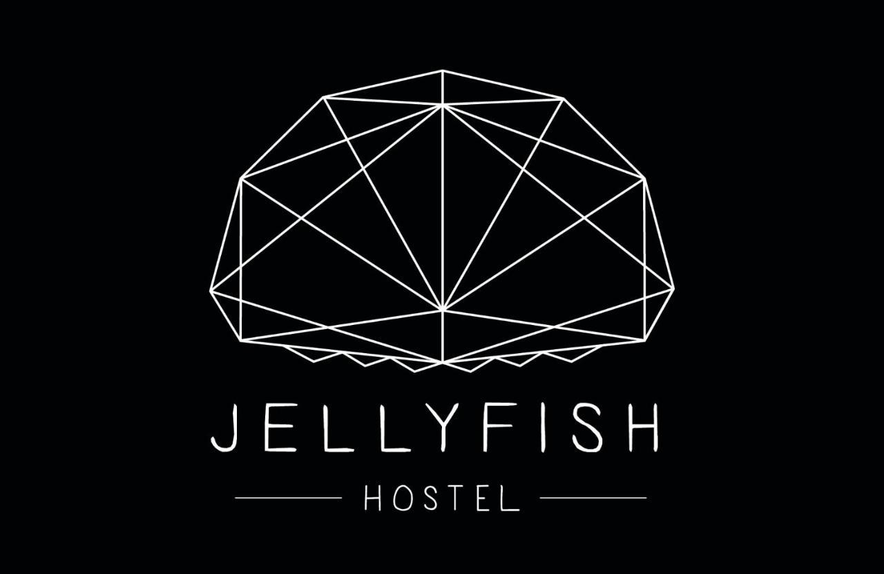 Jellyfish Hostel Jomtien Beach Exterior photo